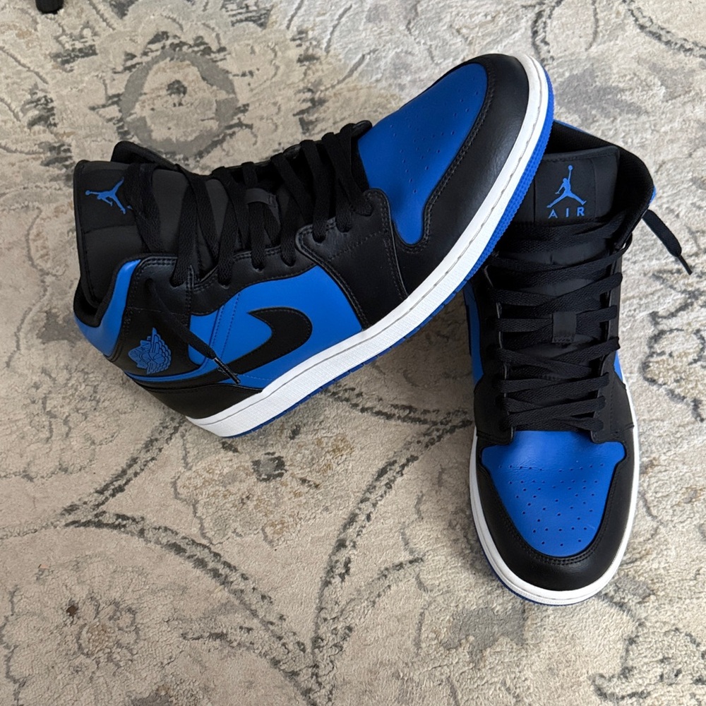 Nike Air Jordan Men's Royal Blue and Black Sneakers great condition size 14